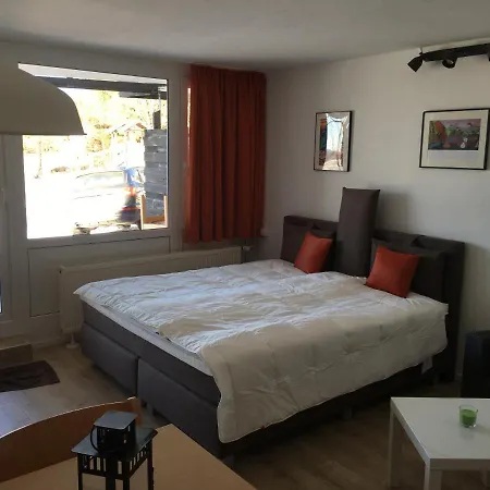 Marion Apartman *